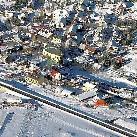 Zeleny Dum Hotel 3*