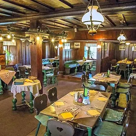 Zeleny Dum Hotel 3*